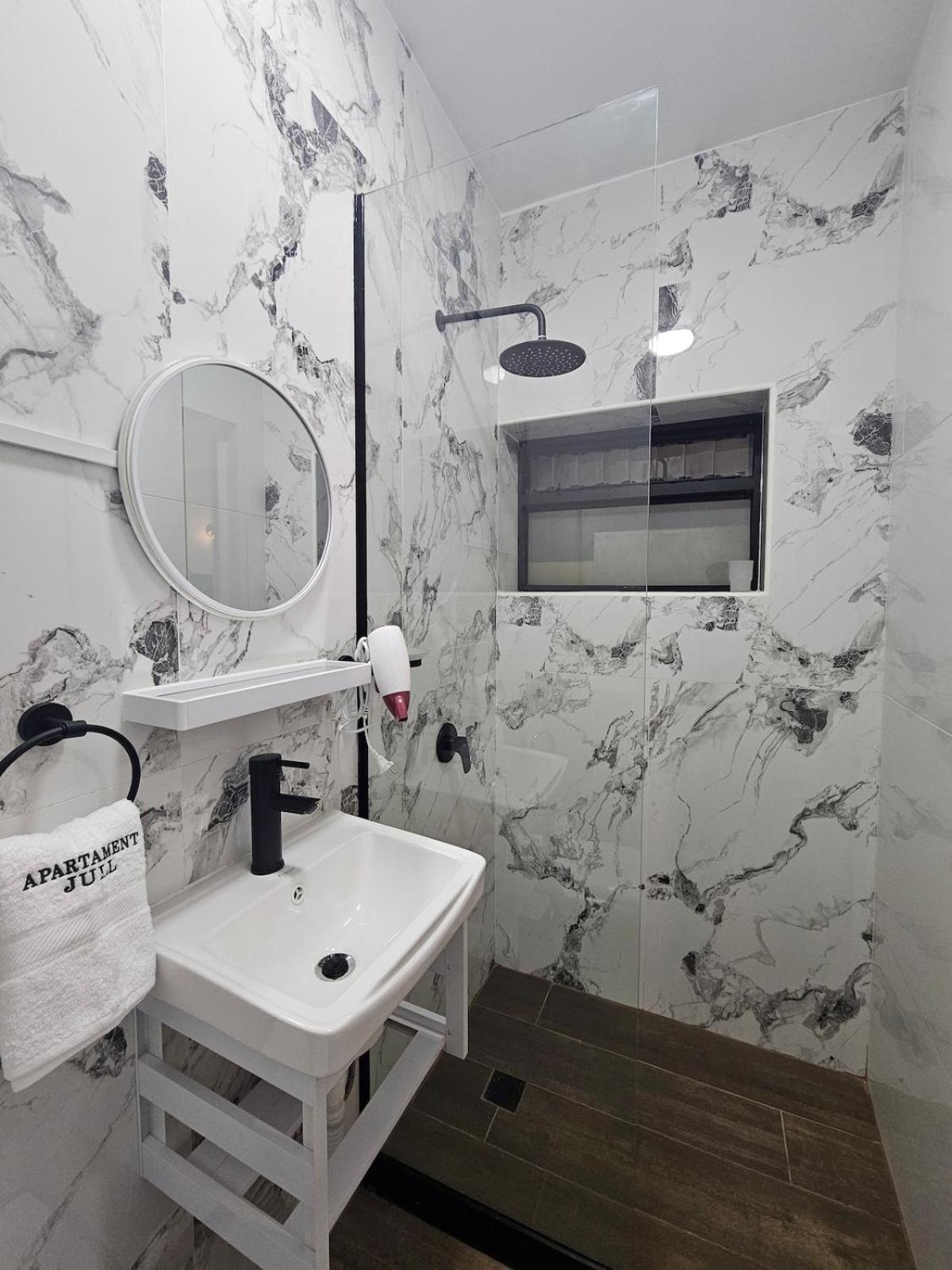 Luxurious 2 Blocks From The Main Square Cusco