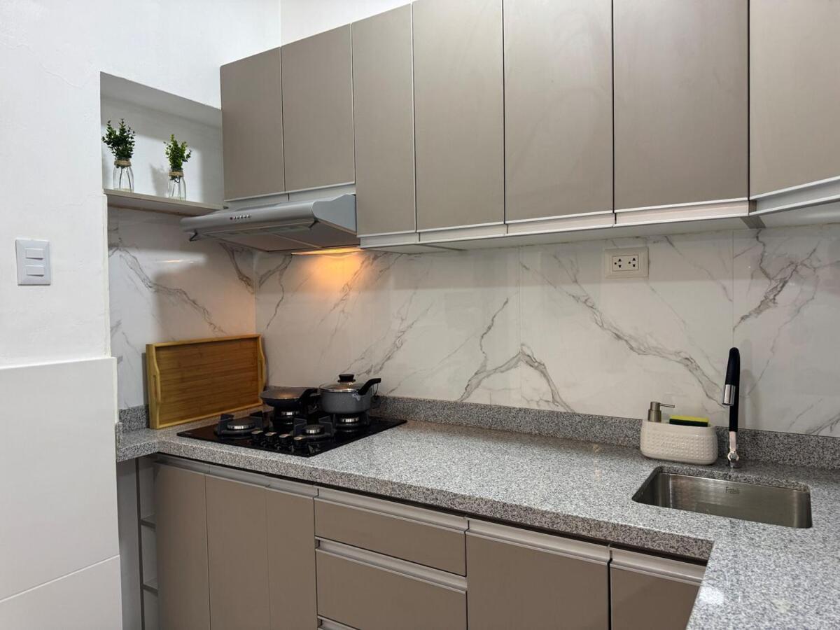 Apartment Luxurious 2 Blocks From The Main Square
